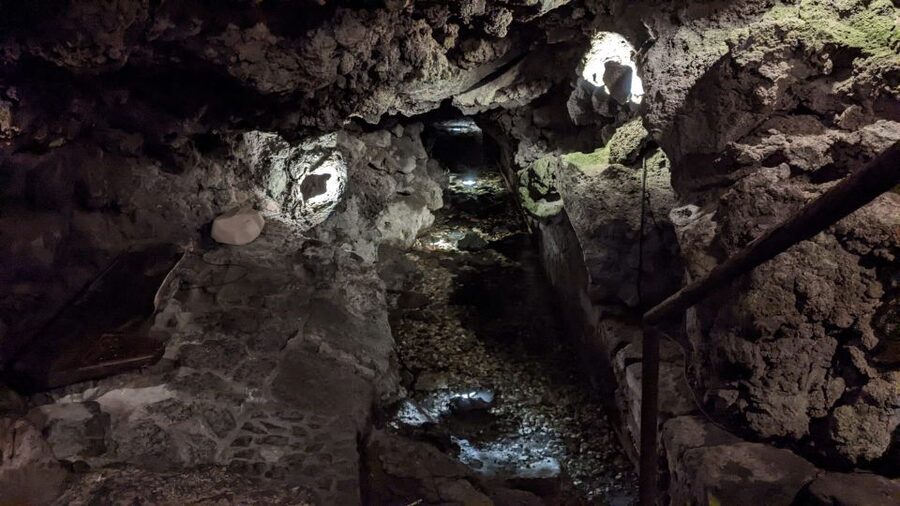 Catania: Underground Catania Tickets and Guided Tour - The Late Baroque Church Mystery and the Atmosphere Factor