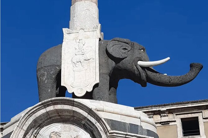 Catania Walking Tour with Audio and Written Guide by a Local - Stop 4: Piazza del Duomo—your mental “center of gravity”