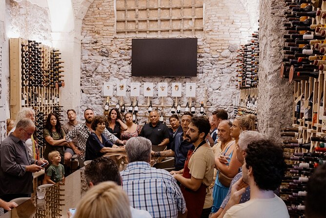 Catania: wine tasting in a metropolitan market - Food pairings that match the wines (and where to not overdo it)