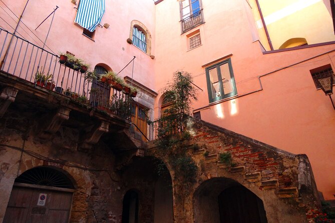 Cefalù: Guided Walking Tour & Cefalu Cathedral Mosaics - Who this tour suits best (and who might want a different pace)