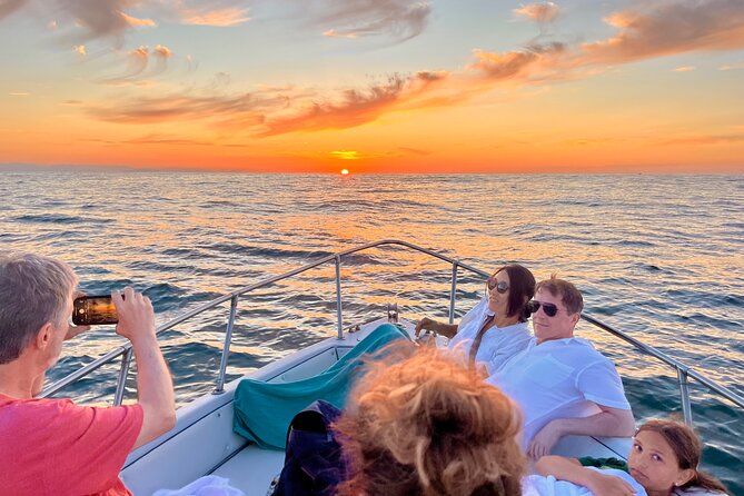 Cefalù : Private Boat Excursion with Aperitif and Snorkeling - Aperitif onboard: snacks, prosecco, and how alcohol is handled