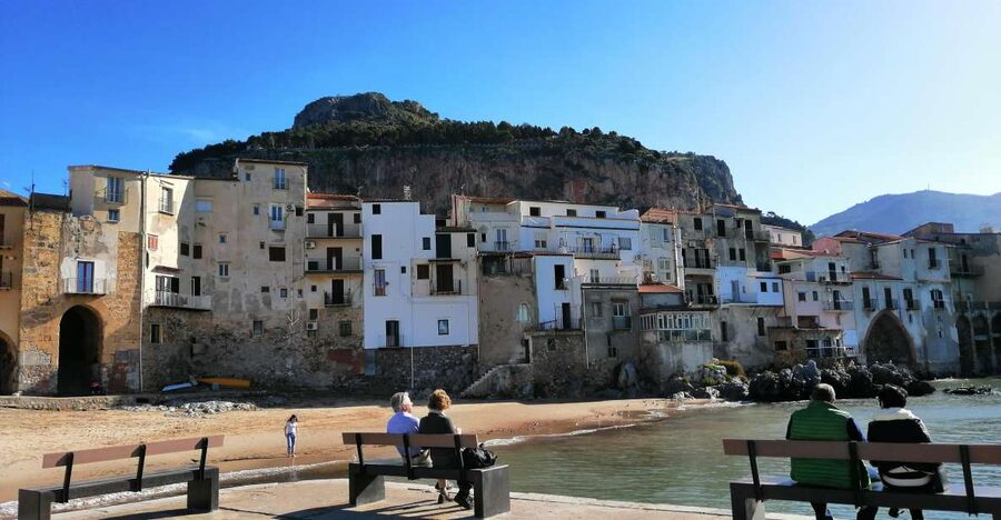 Cefalù: Street Food Tour with Tastings - Vegan and Vegetarian Options in a Sicilian Street-Food Route