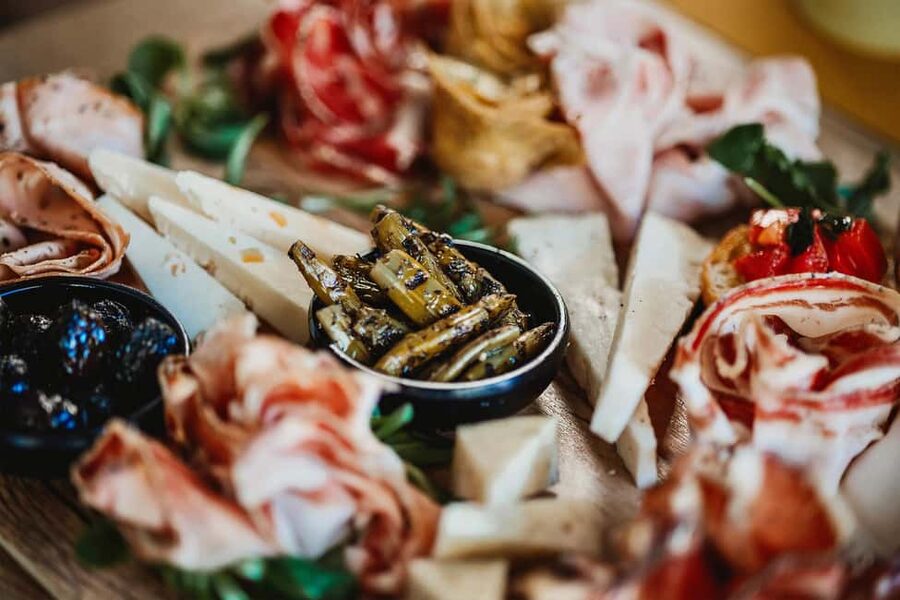 Cefalù: Walking Tour & Authentic Sicilian Aperitivo - Who this tour fits best (and who might want to skip it)