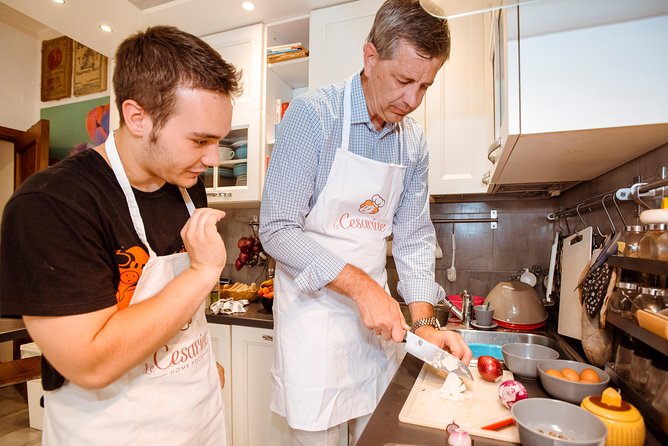 Cesarine: Home Cooking Class & Meal with a Local in Catania - What this Catania home class really feels like