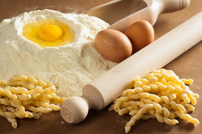 Cesarine: Home Cooking Class & Meal with a Local in Palermo - Why this Palermo class feels different from a restaurant dinner
