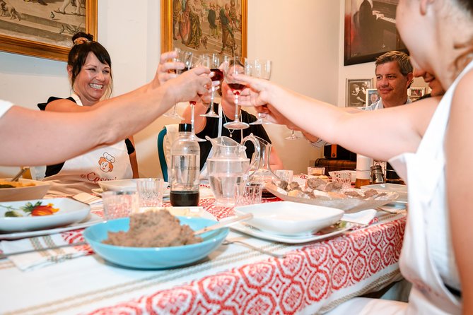 Cesarine: Market Tour & Dining at a Local's Home in Messina - Timing and Getting There in Messina Without Stress