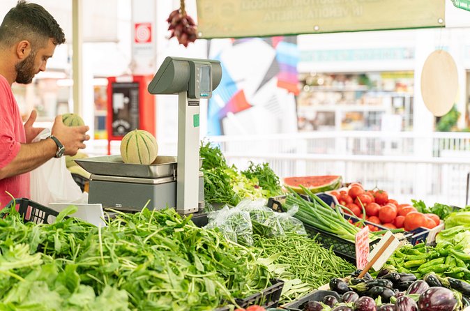 Cesarine: Small Group Market Tour & Cooking Class in Catania - Small group size: why max 12 changes the quality