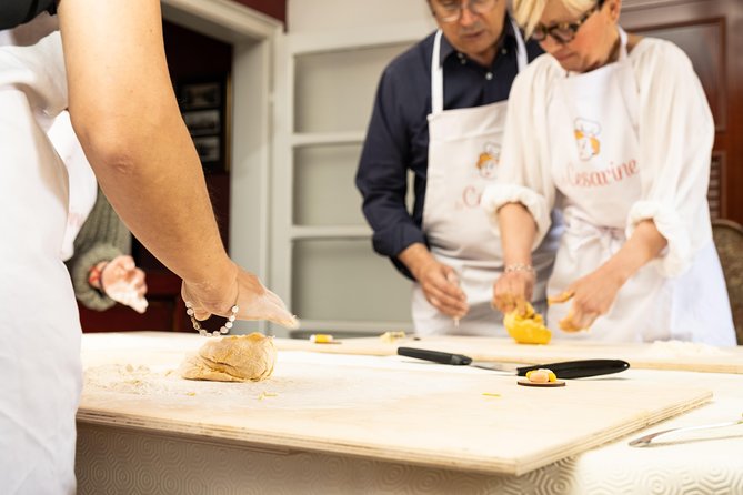 Cesarine: Small group Pasta and Tiramisu class in Catania - Key highlights in quick bites