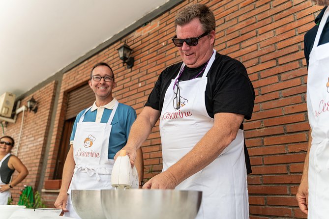 Cesarine: Small group Pasta and Tiramisu class in Messina - The start: meeting in Messina and getting set up fast