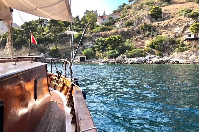 Classic Boat Tour in Palermo - Mount Pellegrino’s sea-facing caves: one long stretch of coastline views