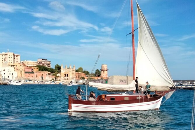 Classic Boat Tour in Palermo - Addaura Wave: rocky coast caves and a jagged shoreline