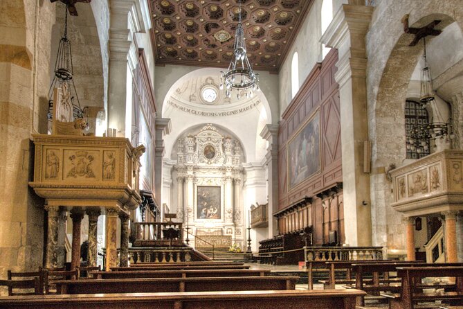 Classical Ortigia Guided Group Tour - Syracuse Cathedral: Baroque Over Ancient Greek Temple