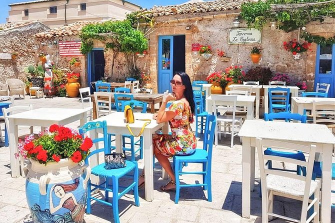 COLORS , FLAVORS and SMELLS IN THE SCENIC BAROQUE of SICILY - A Sicily tour that talks to your senses (not just your camera)