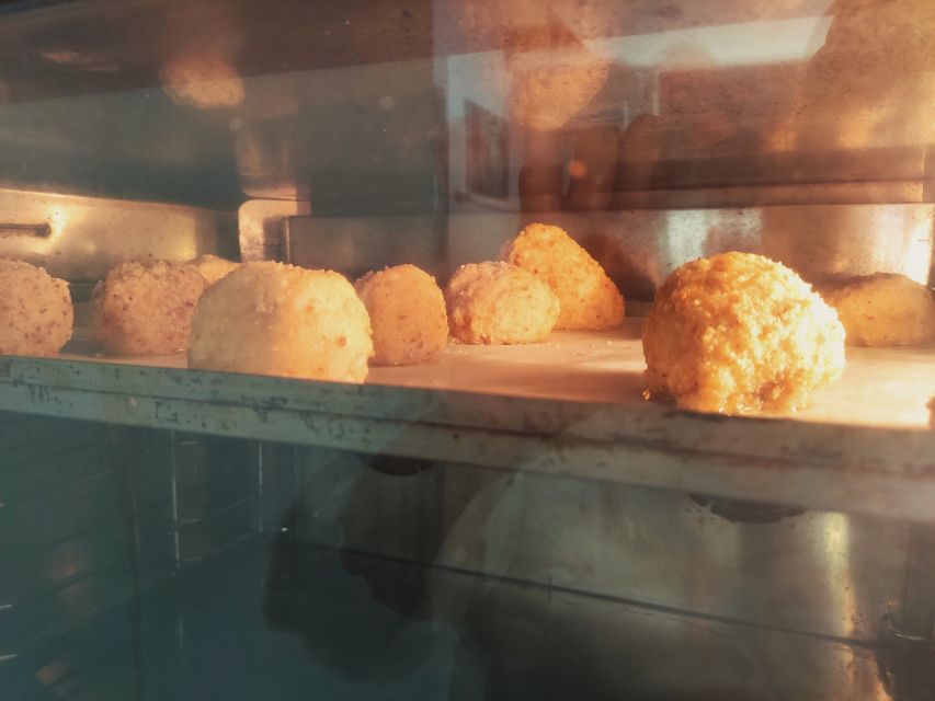 Cooking Class Arancini in Catania - How the arancini class really works: rice, fillings, shaping, breading