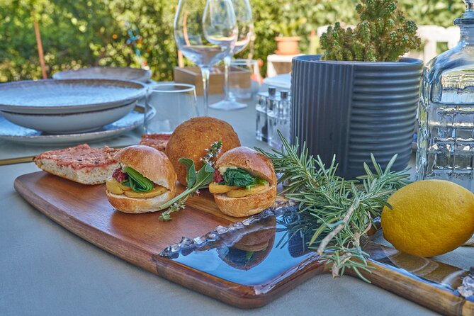 Cooking class in a villa with Palermo view - Eating on the Terrace: Why the Location Matters