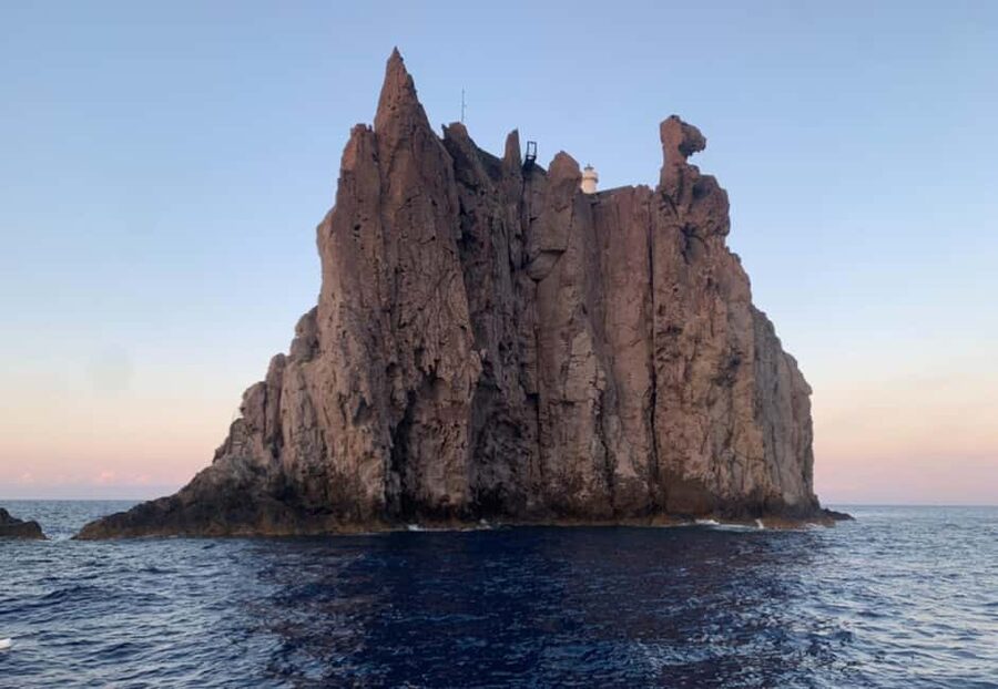 Da Lipari: Tour in Barca Panarea & Stromboli PICCOLO GRUPPO - San Pietro Free Time On Panarea (About 2 Hours)