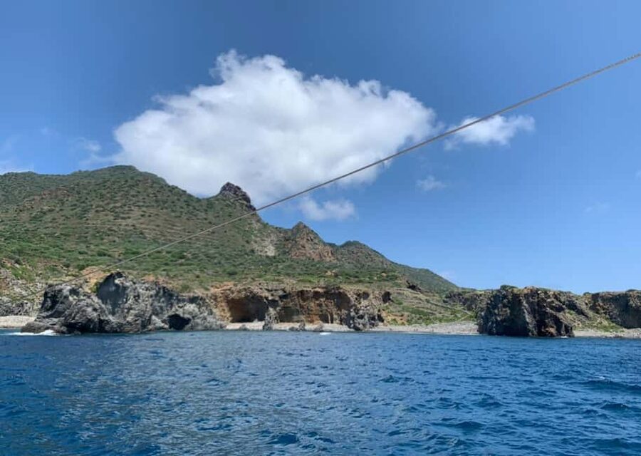 Da Lipari: Tour in Barca Panarea & Stromboli PICCOLO GRUPPO - Panarea Islets By Sea: Bottaro And Lisca Bianca