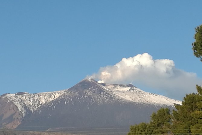 Day trip Etna and Taormina Highlights - A guide’s role on Etna: patience, English, and weather smarts