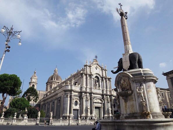 Discover Catania from fabulous viewpoints with your personal photographer - Key highlights worth your time
