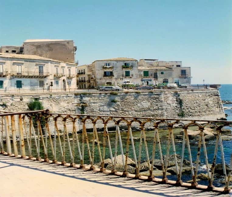 Discover the wonders of Ortigia: a Tuk-Tuk tour through history and the sea. - Who this Ortigia tour is best for