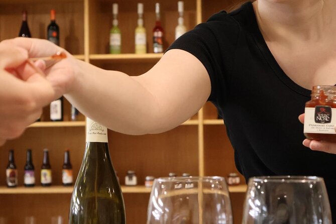 Discovering artisanal sicilian products and Evo oil - Bruschetta, pâtés, and sweet creams: why they pair so well with oil