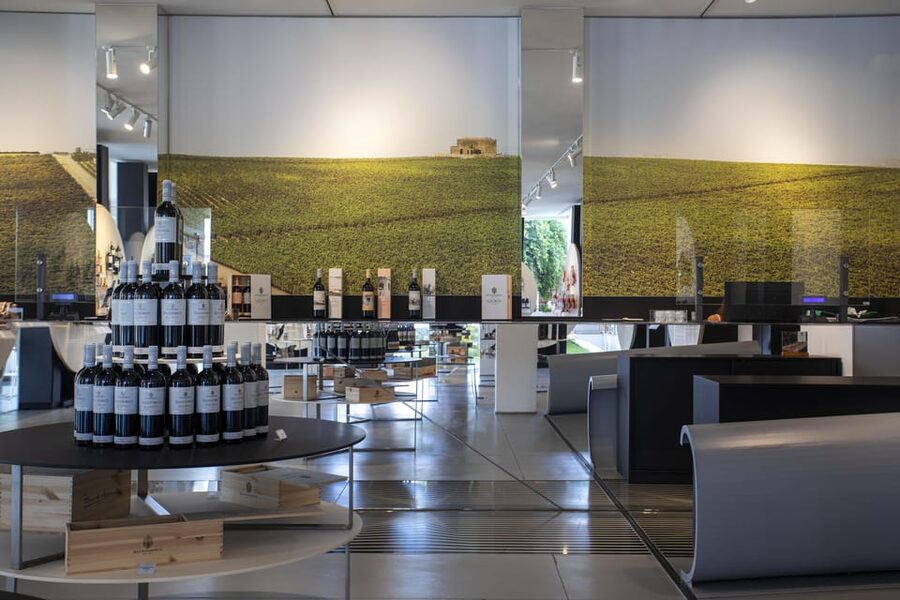 Duca di Salaparuta Winery : Tour Doc Sicily - Giuseppe Alliata and the 1824 story you hear before the first pour