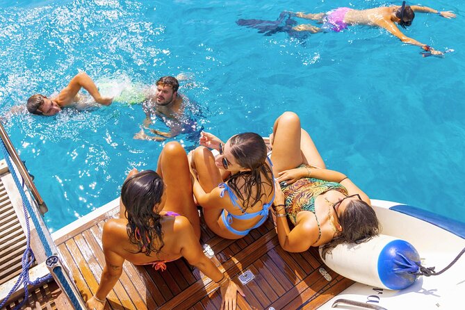 Egadi Islands Tour Favignana Levanzo by Boat with Lunch from Trapani - A One-Hour Wandering Break in Favignana’s Old Town