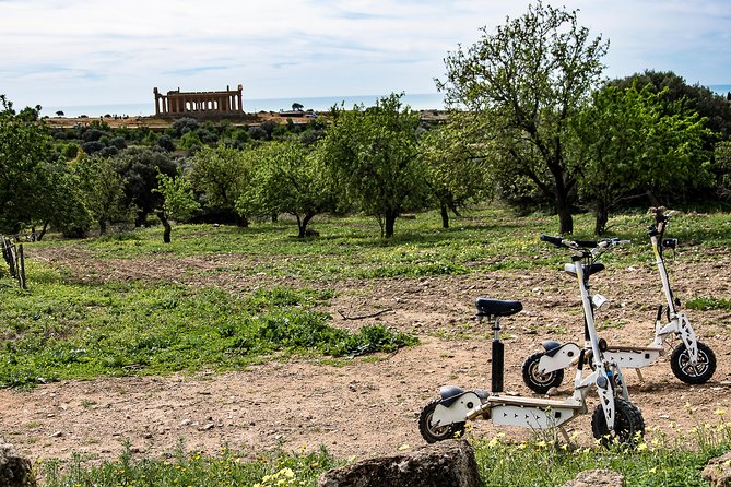 Electric scooter tour inside the Valley of the Temples Agrigento - Meeting point and the ticketing maze (avoid the first headache)