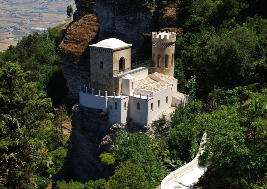 Erice and Segesta Multi-Language Tour from Palermo - Saltpans and the Salt Way Road: why this stop is more than a photo break