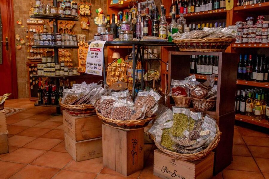 Erice: degustazione di prodotti tipici siciliani - What you actually taste in the La Sicilia in bocca degustazione
