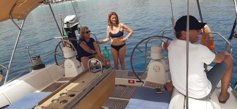 Escursione di mezza di giornata in barca a vela - The main stop: aperitivo plus time in the water