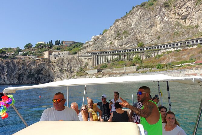 Escursioni in barca Taormina Giardini Naxos Isola bella - Swimming, Snorkeling, and Safety Comfort
