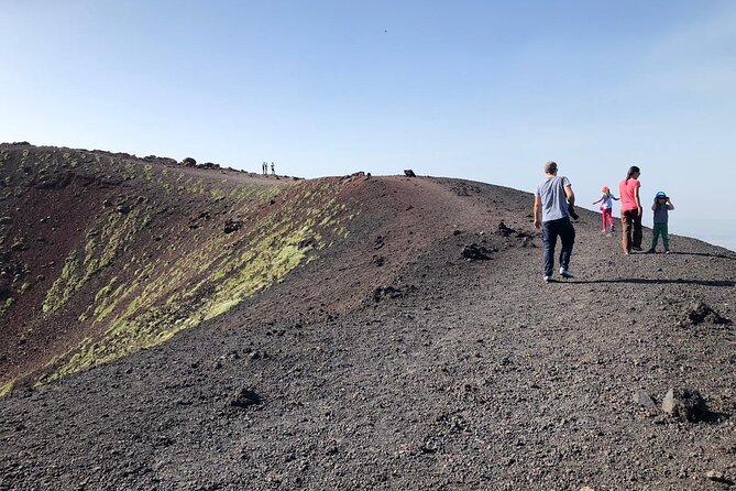 Etna, Acicastello and Acitrezza - Silvestri Craters at around 2000 meters: the first wow moment