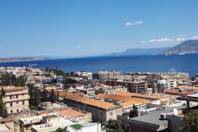 Etna and Taormina Tour from Messina harbour - Taormina time: your two-hour checklist for Greek theatre views