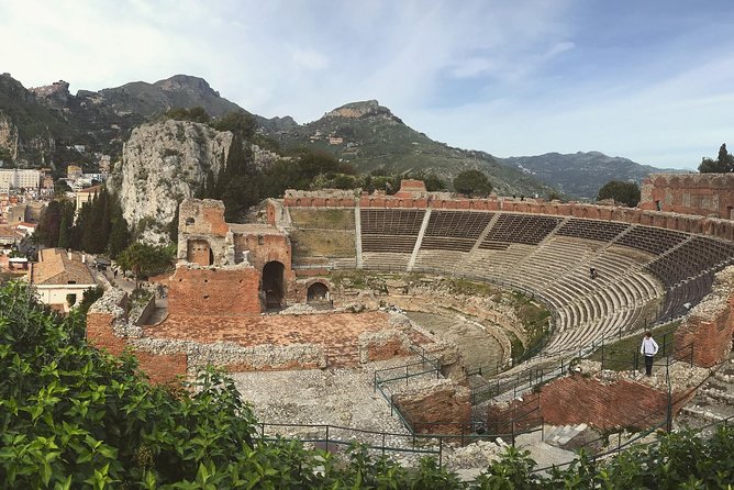 Etna and Taormina tour from Syracuse with private driver - Driver Details: Helpful Guidance, Not a Licensed Tour Guide