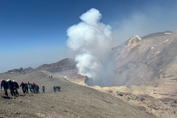 ETNA CENTRAL CRATER EXCURSION (3,345 m a.s.l.) - Communication, Organization, and a Smooth Start