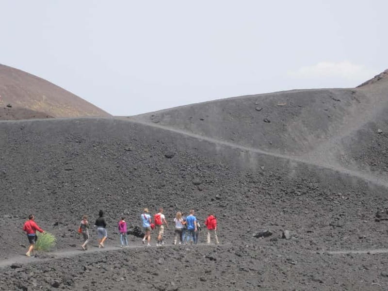 Etna: Jeep excursion and trekking suitable for everyone. Shoes and jacket provided free of charge. - Check-in at Agriturismo Tenuta San Michele (and why that location helps)