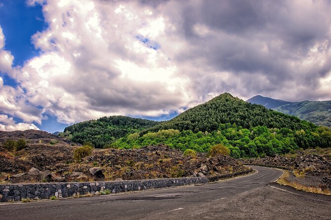 ETNA NORTH BASIC TOUR 2.000 mt - The Guide Factor: Why the Experience Lands Better