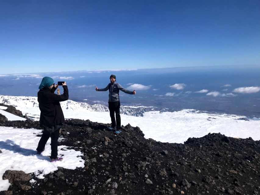 Etna: Private 4WD Morning Trip to Europe's Largest Volcano - Sicilian snacks and tastings: a smart finish for a 4-hour morning