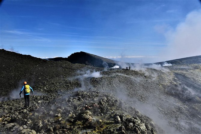 Etna Summit 3000 m cable car included - What to wear and bring for a summit hike that’s actually a hike