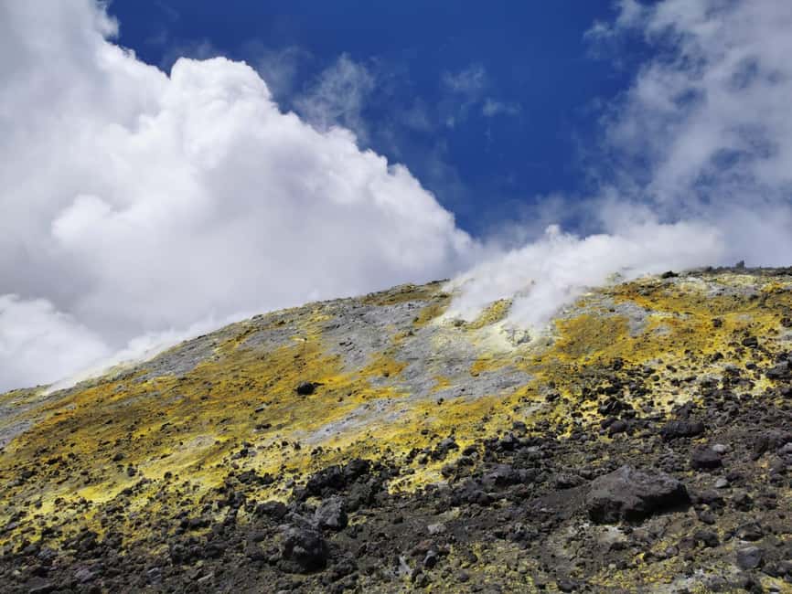 Etna: summit craters trekking with volcano guide 3350mt - Valle del Bove and the descent: Barbagallo craters and lava channels