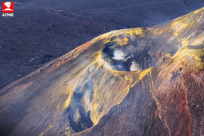 Etna, Summit Craters - Getting up fast: cable car and jeep to ~2,900m