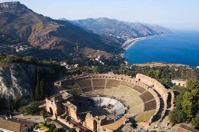 Etna -Taormina - Isola Bella - Getting Started in Catania: Pickup at Via Vittorio Emanuele II