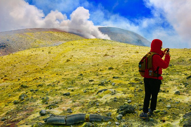 Etna - Trekking to the summit craters (only guide service) experienced hikers - Gear, wind, and volcanic air: what to pack so the day stays enjoyable