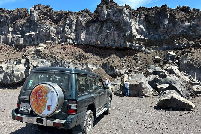 Etna trekking tour - The Central Crater Edge: The Lunar-Style Part of the Day