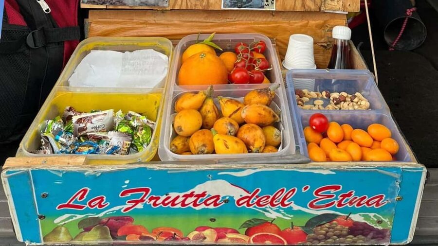 Excursion etna in FIAT CROSS 4X4 scarpe e giacche gratis - Price and value: what $106 buys on Etna