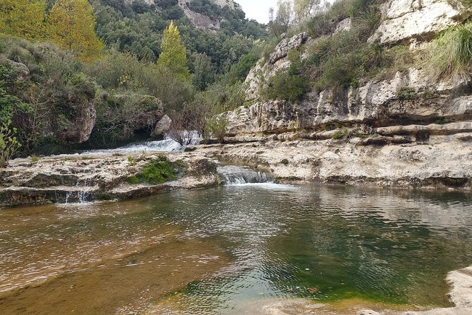 Explore Cavagrande Nature Reserve - What the guided hike is really like on the limestone trail
