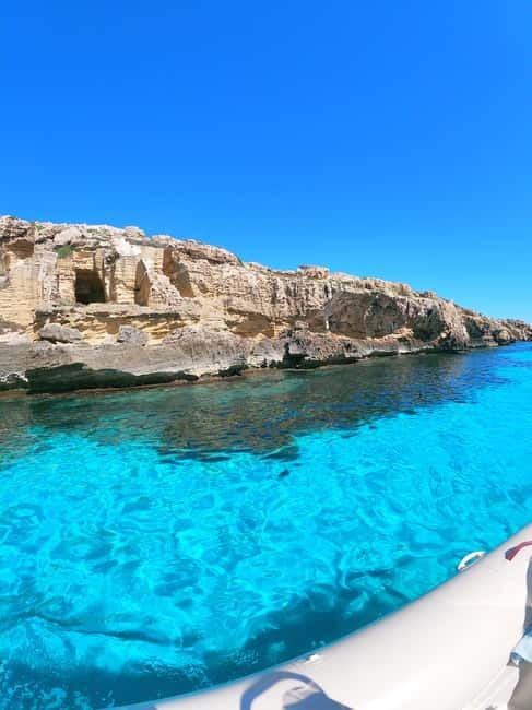 Favignana and Levanzo Island: Swim, Snorkeling and Lunch - Lunch onboard: pane cunzato and Sicilian food with drinks included