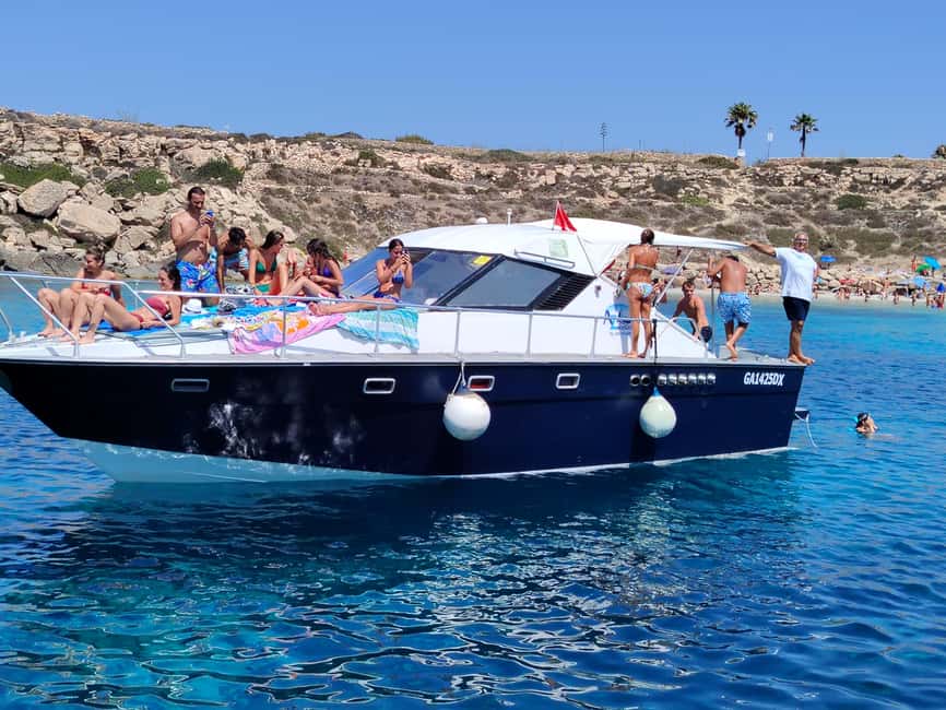 Favignana and Levanzo with Elisabetta II - Getting to the yacht: Molo Navi Veloci and the white tent