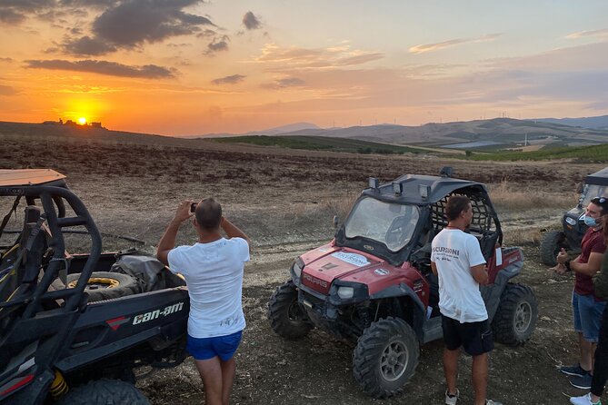 five sense outdoor experience - Stop 2: Castellammare del Golfo vineyard time and the farm-to-mouth payoff